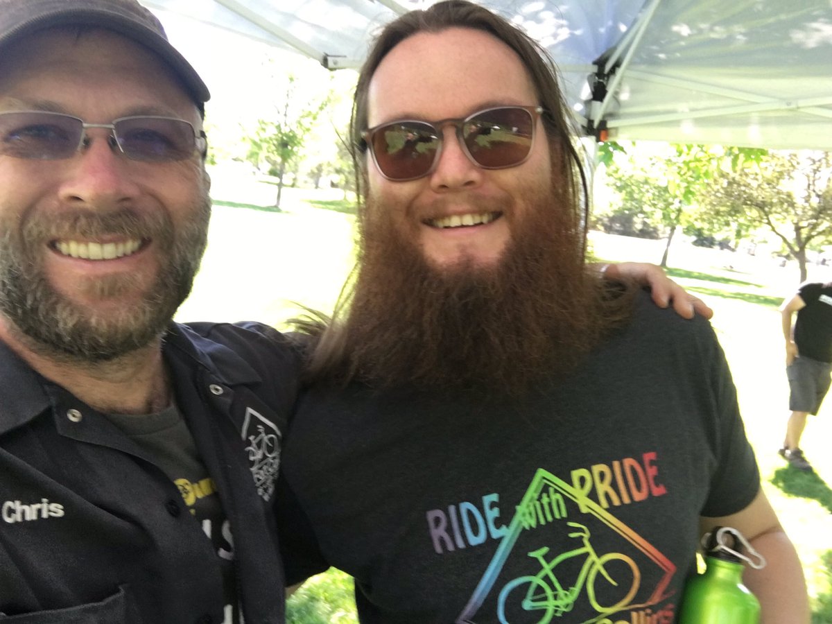 BikeFC's tweet photo. @BikeRacket and @schneiderandrew at #OpenStreetsFC gettin warmed up! https://t.co/e3TCpj9lr0