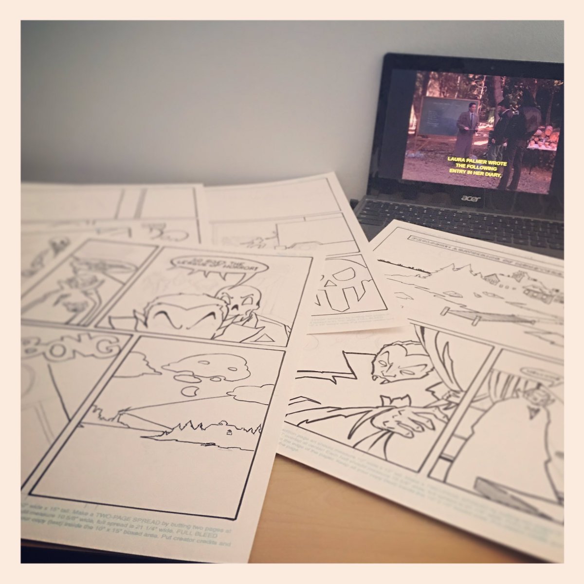 Unexpectedpress's tweet photo. Inking pages and watching Twin Peaks. #octoberghost #mainecomics #horrorcomics #makecomics https://t.co/oqmlYH3kBc