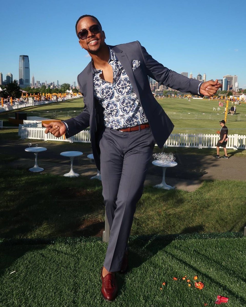 MapsMaponyane's tweet photo. Just block out all the noise and keep quietly making those moves. Everything else will fall into place.🌟 https://t.co/q4MbZ62JVx