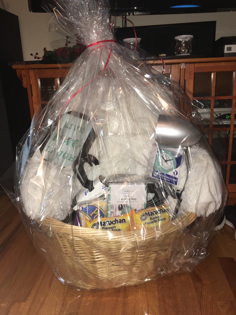 ConnetquotTriM's tweet photo. A huge basket filled with necessities for college! https://t.co/GgkaA2zcHh
