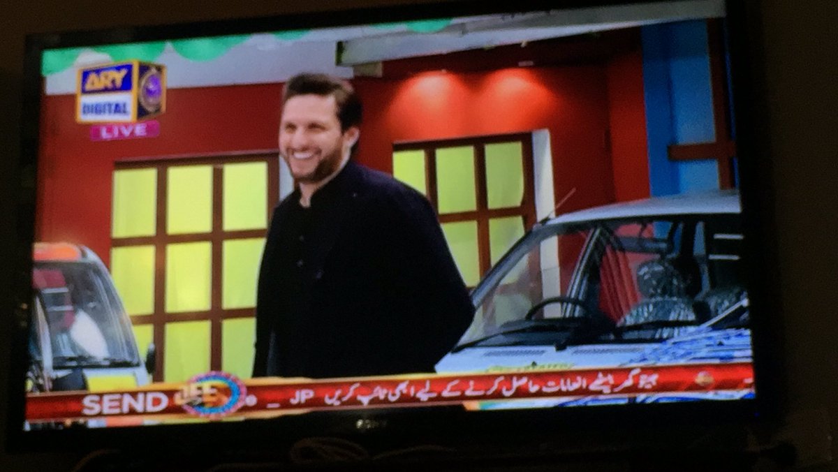 RAfriDi10's tweet photo. Hero ka smile dek masha Allah 
@TEAM_AFRIDI @SAfridiOfficial https://t.co/KMZUmqtVsh