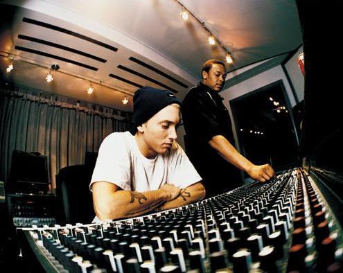 OnlyHipHopFacts's tweet photo. Eminem and Dr. Dre made “My Name Is” the first day they ever met. https://t.co/CZkPLhRoiK