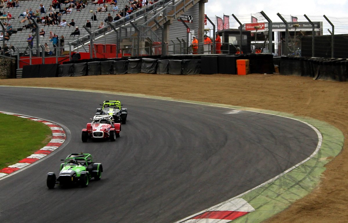 markca84's tweet photo. Well done @chrishoy great pace &amp; overtaking upto 8th, only to be punted off! Better luck next time @maa5377 @AttreeJames @caterhamcars https://t.co/88wrufwzo5