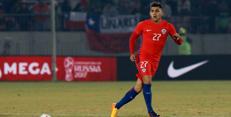TNTSportsCL's tweet photo. César Pinares viaja a Rusia como "invitado": "Hay que estar atento por si pasa cualquier cosa" https://t.co/gjfSgsw7Kk https://t.co/W5klG1fGSq
