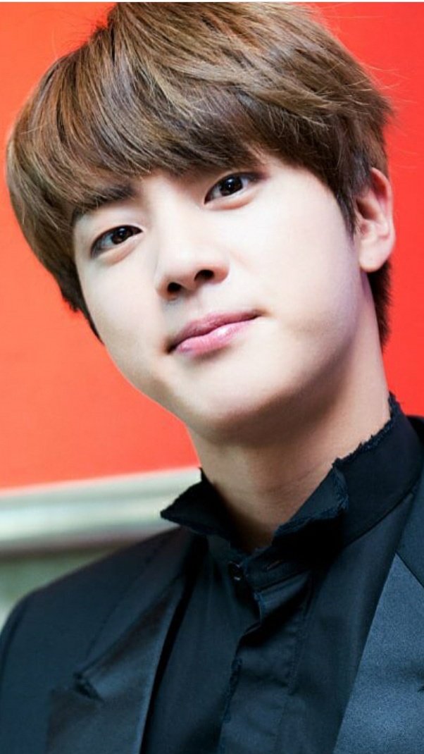 Krithikashetty7's tweet photo. #BTSFESTA2017 #kimseokjinday
#thethirdguyfromtheleft ๐คโค๏ธ๐ฏ https://t.co/GyM98PwtZE