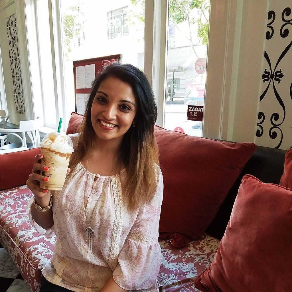 smenonbooks's tweet photo. Caffeinated x2 and ready for my panel and signing at 11:45! Bay Area Book Festival!
*
*
#whendimplemetrishi #dimpl… https://t.co/daa8cR9Hl1 https://t.co/CwJ8hPxX6L