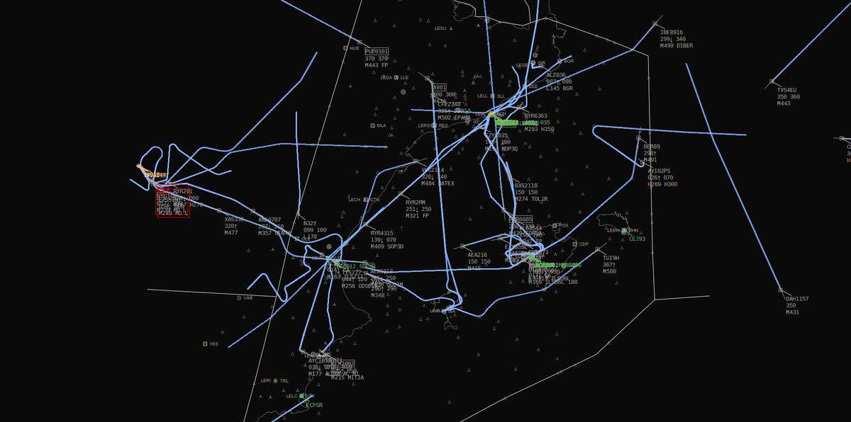 shaeone's tweet photo. @IVAOES ¿Alguien dijo tráfico? Rutas voladas por los tráficos en el triangular de esta tarde en #IVAC2 https://t.co/e9CWJLA5iw