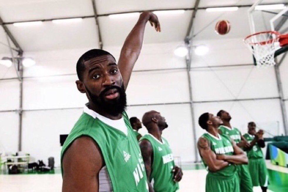 CauseWereGuys's tweet photo. How ya girl looks at you when she’s confidently missing the point but sticking with her theory anyway. https://t.co/7TC4SmNK4O