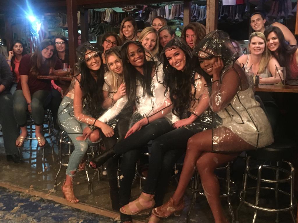 shoudvedancedforrachel - Bachelorette 13 - Rachel Lindsay - Episode 3 - *Sleuthing Spoilers* - Page 5 DBfmwsdV0AATpcc