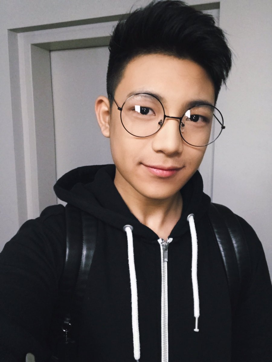 Espanto2001's tweet photo. Early start headed to the airport! 😁 https://t.co/PAIaAIOsGA
