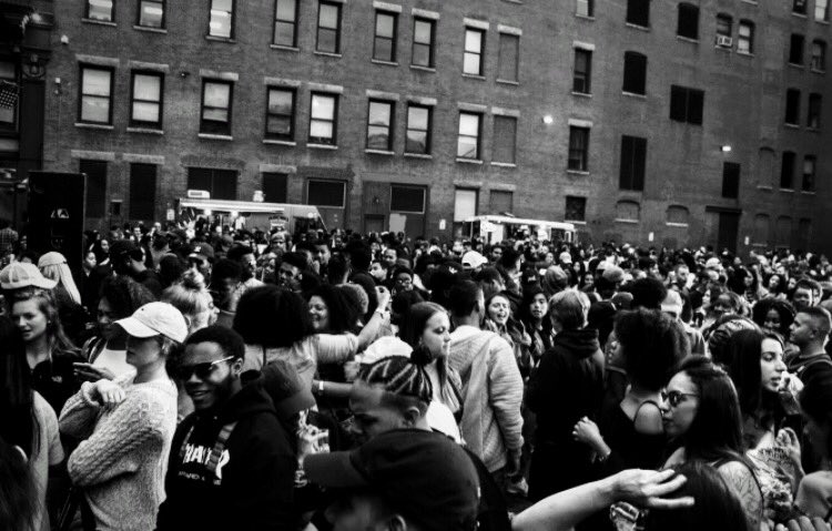 TeoShootMe's tweet photo. #PVDFest2017
📸me https://t.co/Z8C6FVkWPC