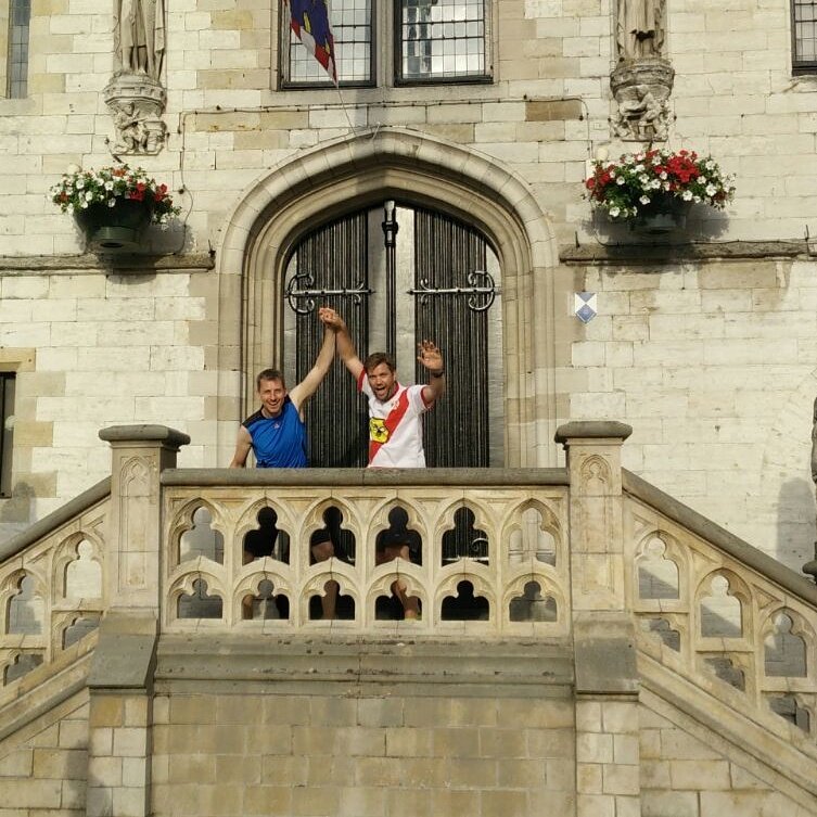 timmietovenaar's tweet photo. Doorkomst Grote Markt Dendermonde met @RoPaRunTeam249  #Roparun #49km @ Dendermonde, Belgium https://t.co/AqlLt6AnVJ https://t.co/c8oOize6ak