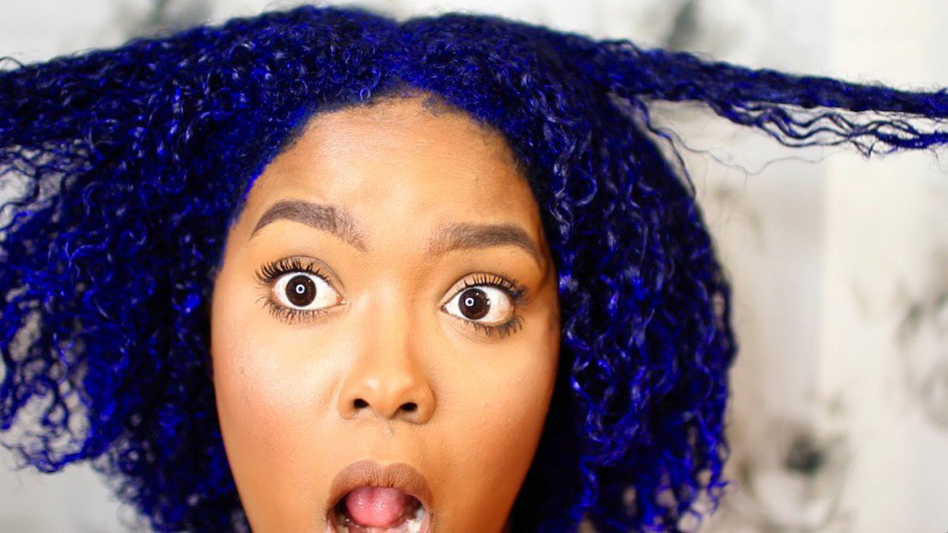 BlackHairInfo's tweet photo. DIY DivaCut | How I #Cut &amp; Color My Natural Hair [Video] https://t.co/jWRqwlK6XY #color2 https://t.co/23ys0WAgDY