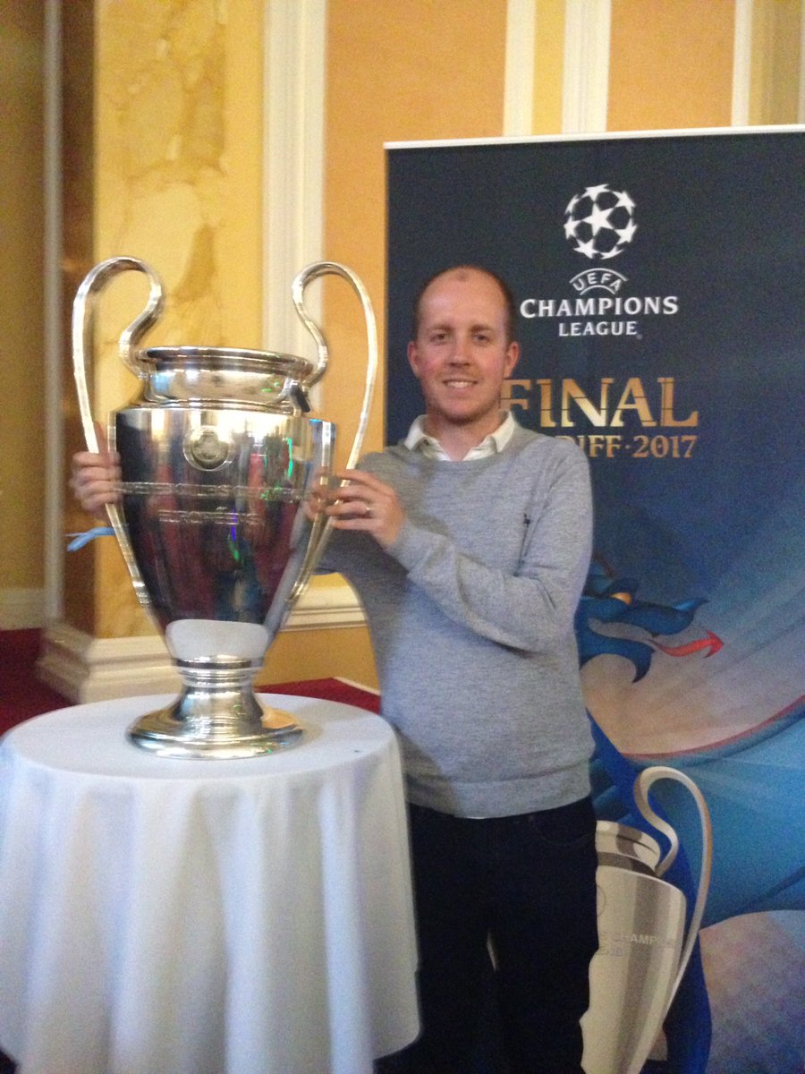 Timhall528's tweet photo. Great few days volunteering at the UEFA Champions League build up #BeAChampion https://t.co/eV97y08JHJ