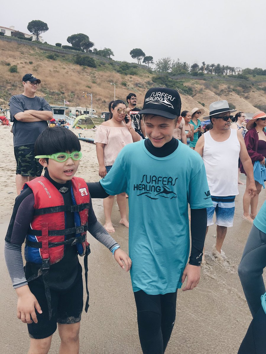 KucThomas's tweet photo. Thank you for the great day yesterday @SurfersHealing 🙌🏻I love helping and being a part of this amazing organization!💙🌊🤙🏼 #surfershealing https://t.co/uxy6yqtIjX