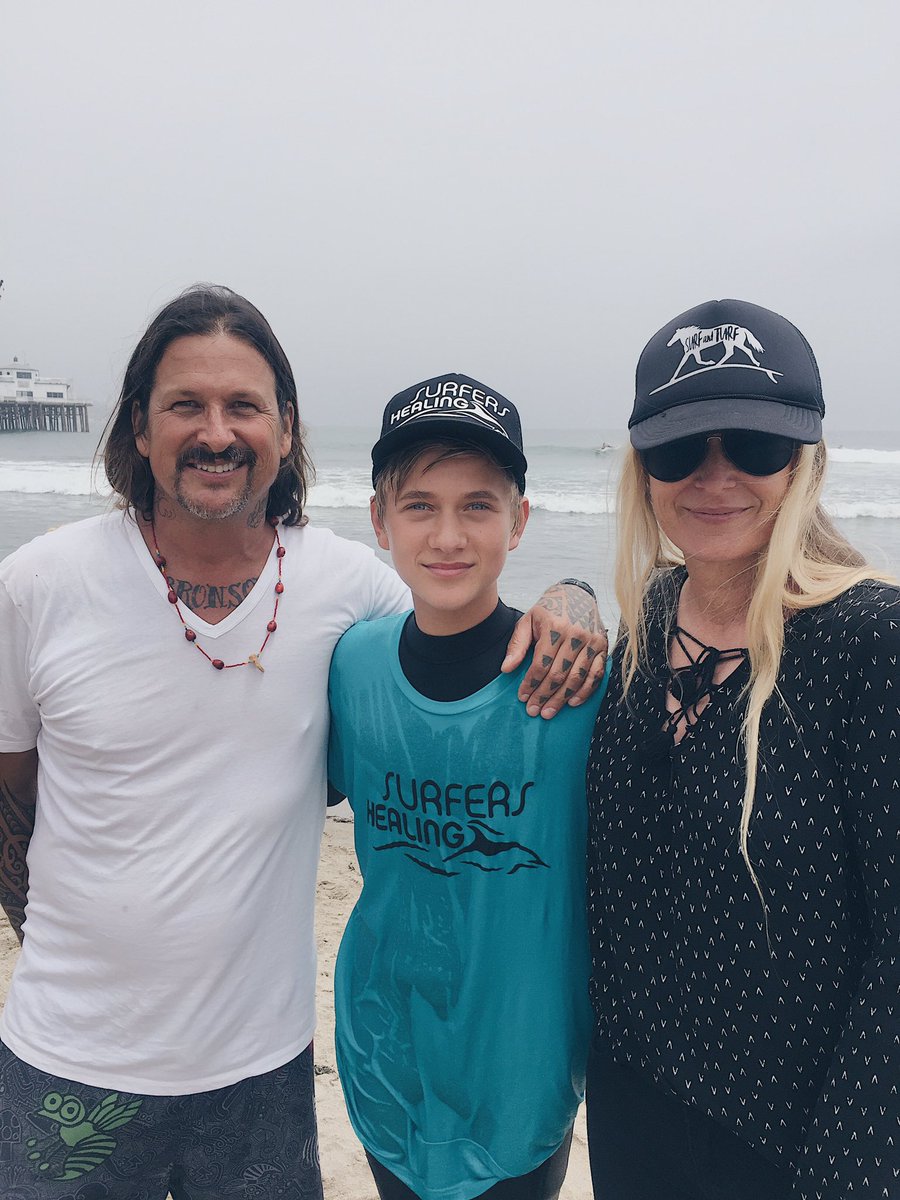 KucThomas's tweet photo. Thank you for the great day yesterday @SurfersHealing 🙌🏻I love helping and being a part of this amazing organization!💙🌊🤙🏼 #surfershealing https://t.co/uxy6yqtIjX