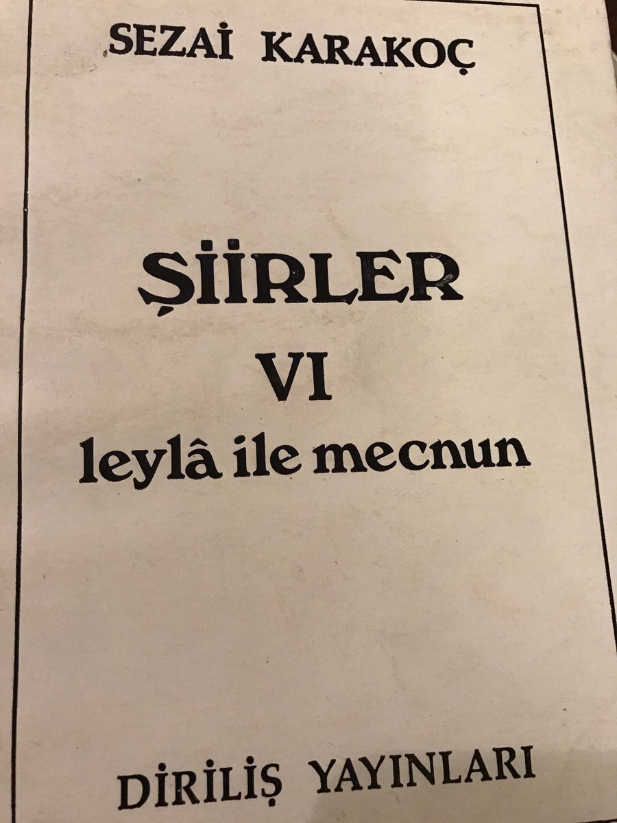 mkemalsayar's tweet photo. 'Güller Leylânın uykusunda olgunlaşırlar/ Leylânın düşlerinden renk alır kuşlar'                                               Sezai Karakoç https://t.co/NNL8VmxJug