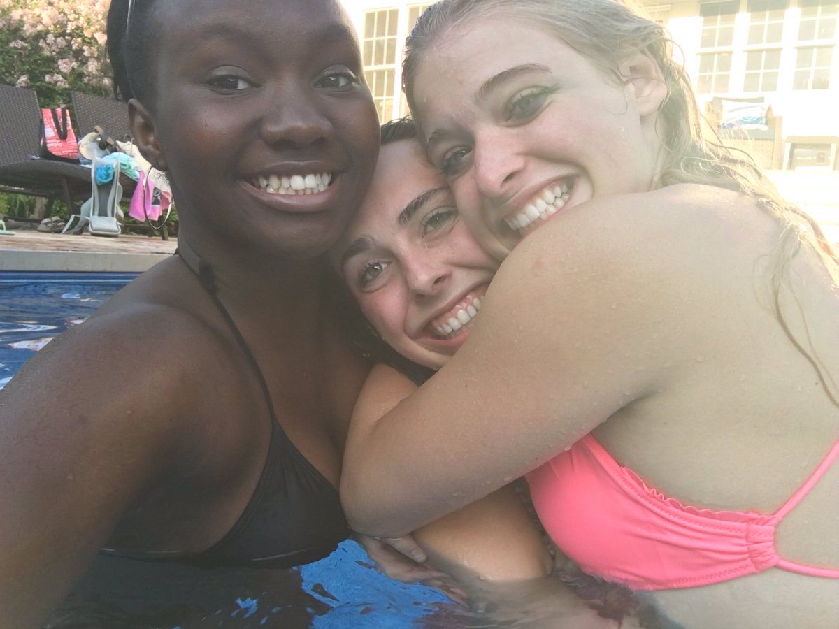 lolobovy's tweet photo. happy birthday to two of the most crazy loving girls ever, hope you two had the best days 😊😊😊 https://t.co/AOjIDpFnuU