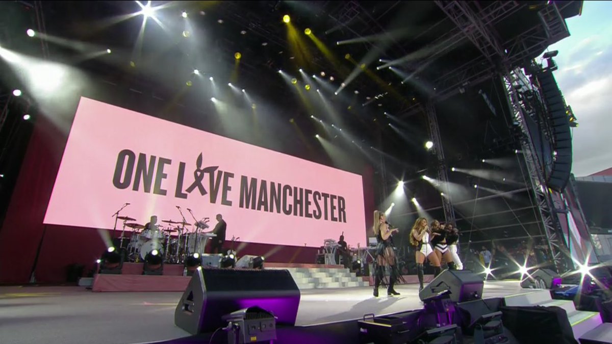 LMVotePH's tweet image. #ONELOVEMANCHESTER 

#BLALittleMix @NordoffRobbins1
#MTVAwardsStar Little Mix