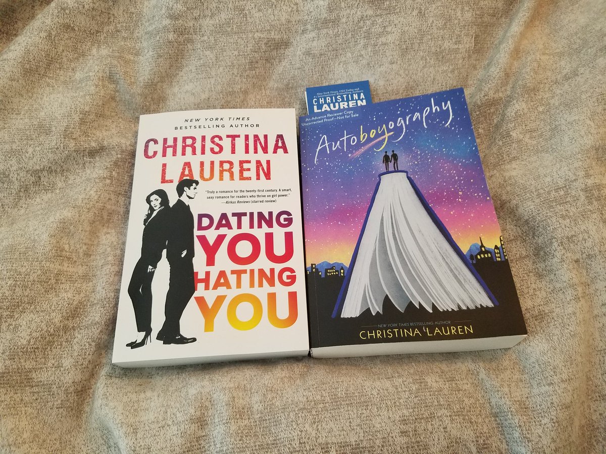 Today I met my two favorite authors <a href="/ChristinaLauren/">Christina Lauren⁷</a> and they were amazing,  funny and sweet. A perfect day! I can't wait to start reading.