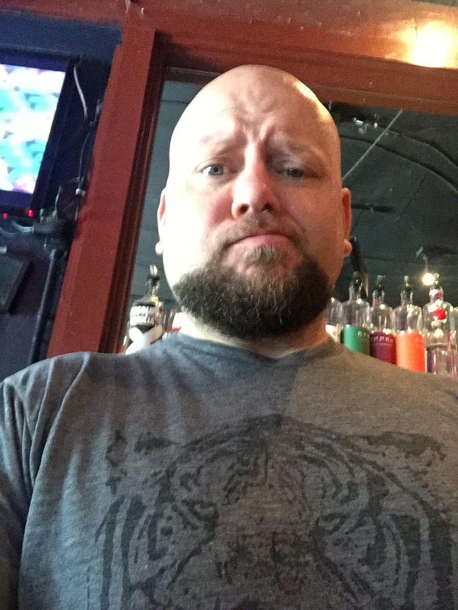 the440castro's tweet photo. LIQUID BRUNCH $5 Bloody Marys $2 Bud Light Draft with Tony #gaybeerbust #cheapdrinks #sundayfunday #gaycastro #440mass https://t.co/24F2wSLxHP