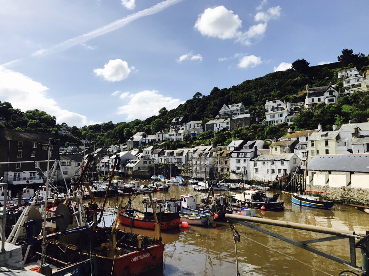 JamesBendix's tweet photo. Few pics of what was supposed to be alazy Sunday #Polperro an incredibly quaint little fishing village and #TheBluePeter the last pub b4 π«π· https://t.co/RBJWTNcba0