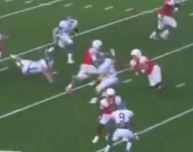 BrandonJacks73's tweet photo. Still don't know how he did it! #Matrix @Spence_nation #GoodRunning #NiceBlocking 80 yards later TD #FlashbacktoFootball #Elusive https://t.co/ucvzoHFnsd