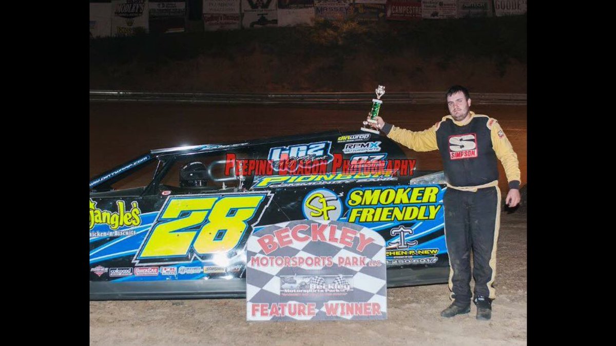 aaronbarley28's tweet photo. Pulled off the weekend sweep at Beckley Motorsports park and Princeton speedway with one bad fast race car @lg2racecars @jsmullet20 https://t.co/4k0pCQjRdY