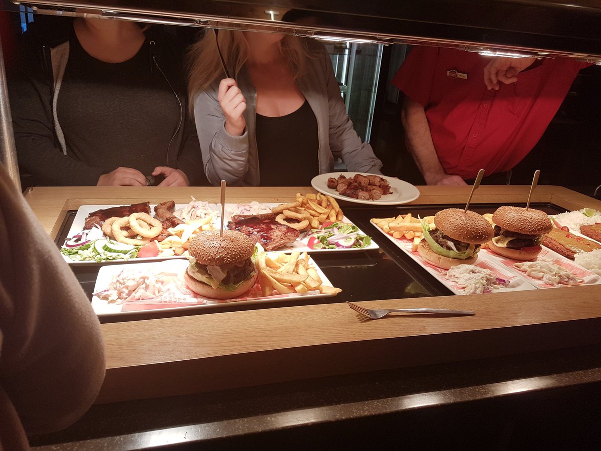 Ocean park tweet media