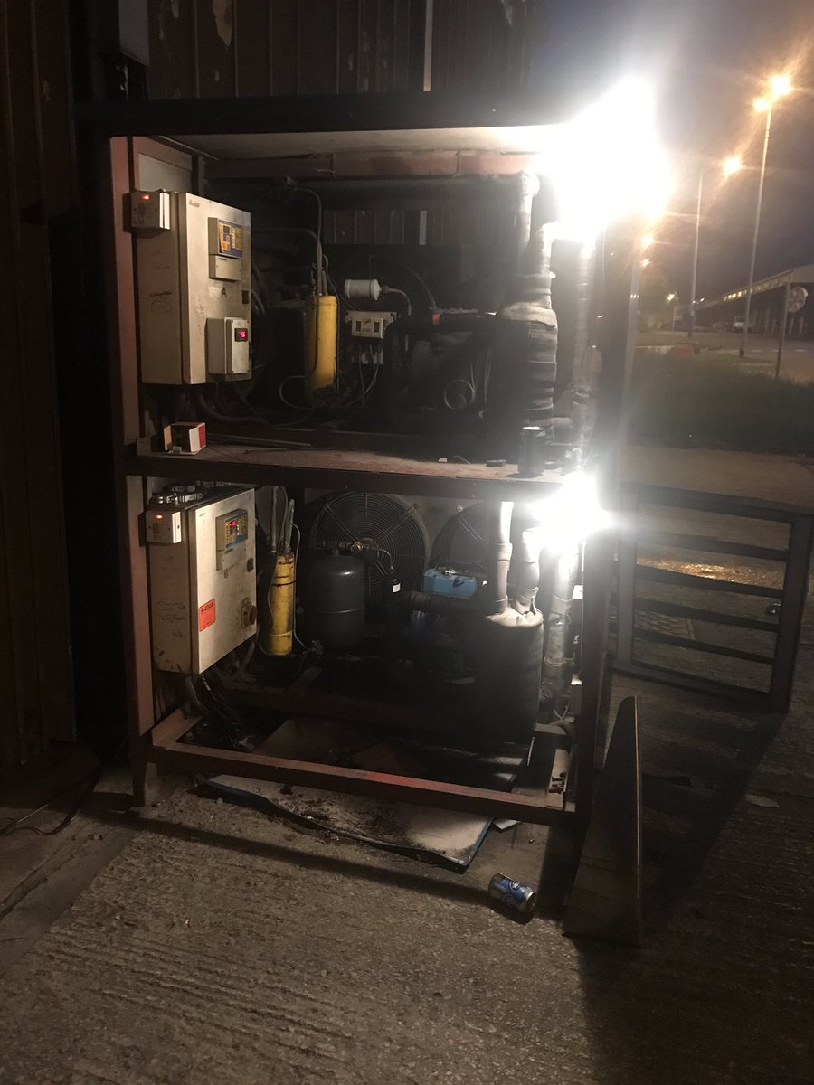 TRACLTD's tweet photo. Two #Freezers off in #Manchester both back on within 3 hours of the call coming in #ServiceCall #Manchester #Refrigeration #CallTRAC 24/7 https://t.co/RoSF1dl9wf