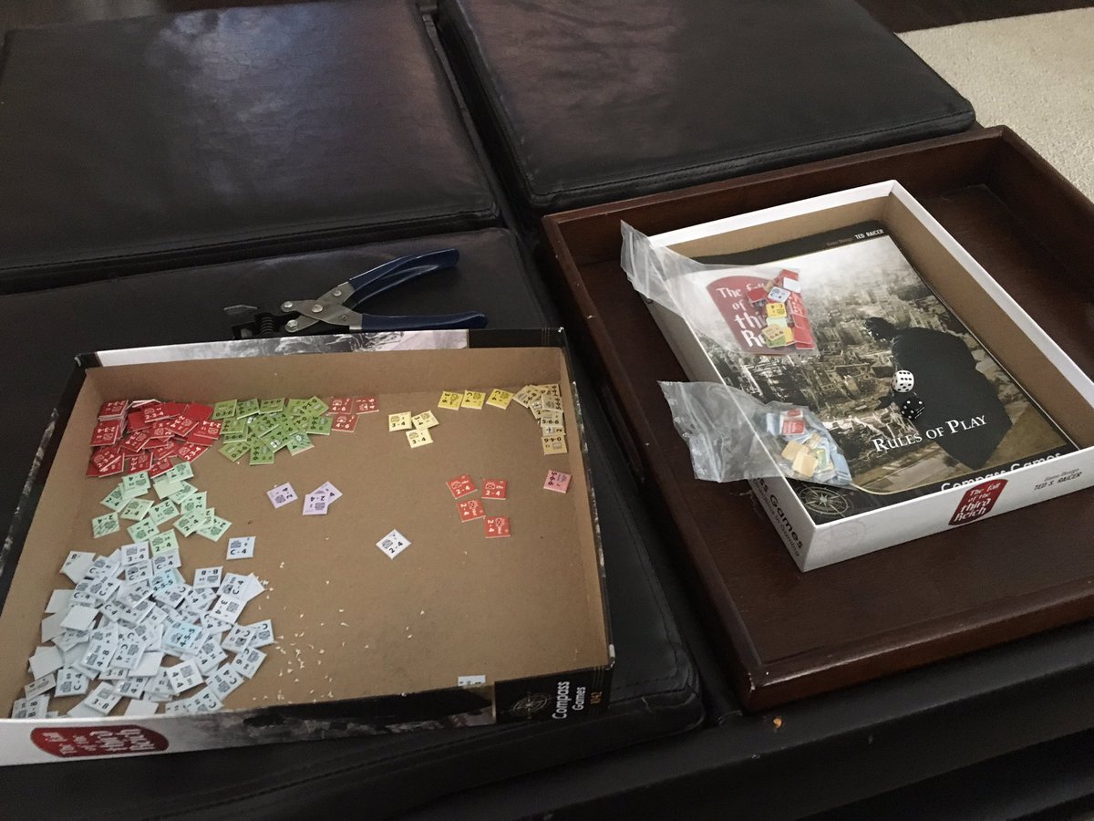 playersaidblog's tweet photo. More clipping on a lazy Sunday afternoon. #TheFalloftheThirdReich from #CompassGames. https://t.co/1cw2kSveJN