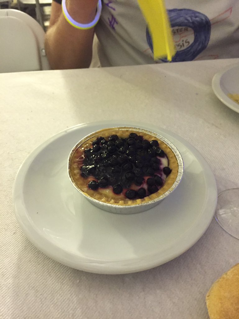 T0om48's tweet photo. #dessert #michelincampus #teamqesis https://t.co/DIwMTTljur