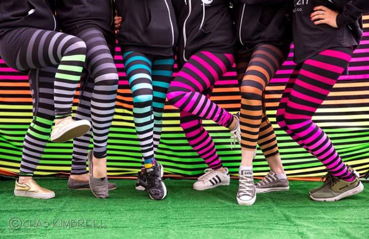 NYYogaLifeMag's tweet photo. She's got leeeeegs and she knows how to use them! #soulfestnyc2017 @K_DEER_ @Chashots @koimtv @saltyvibras @LaurenCap2 #tribe #nycyoga https://t.co/DjW1I3Vgan