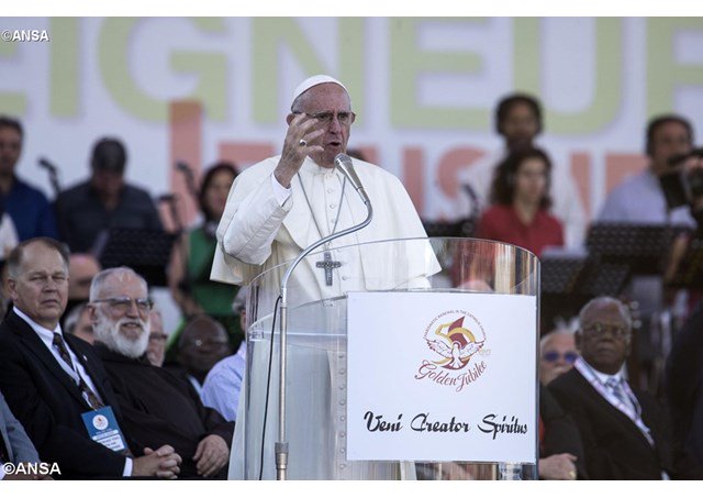 Chemin_Neuf_fr's tweet photo. Veillée de la Pentecôte avec le Renouveau charismatique: l'appel du Pape à l'unité des chrétiens https://t.co/zkoMFWLyRl https://t.co/e9xJXXWYPS