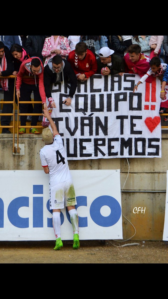 IvanGGonzalezz's tweet photo. Gracias Leon. No sabéis lo que feliz que soy de formar parte de todo esto. Siento mucho orgullo. Nunca olvidaremos este año. Os lo merecíais https://t.co/FSf7RZ3yY4