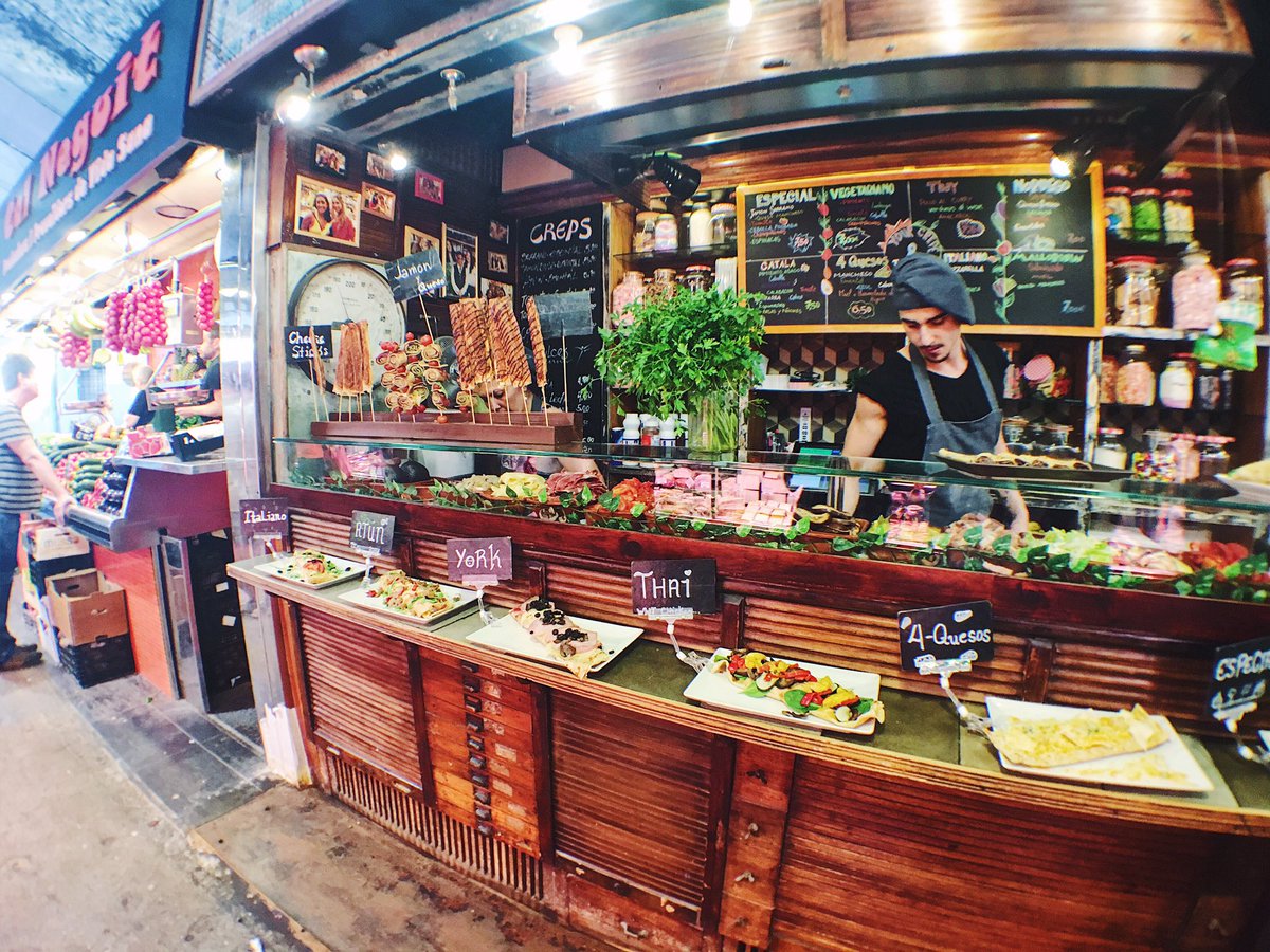 jsaraanderson's tweet photo. BARCELONA https://t.co/gkWlxPPzIZ