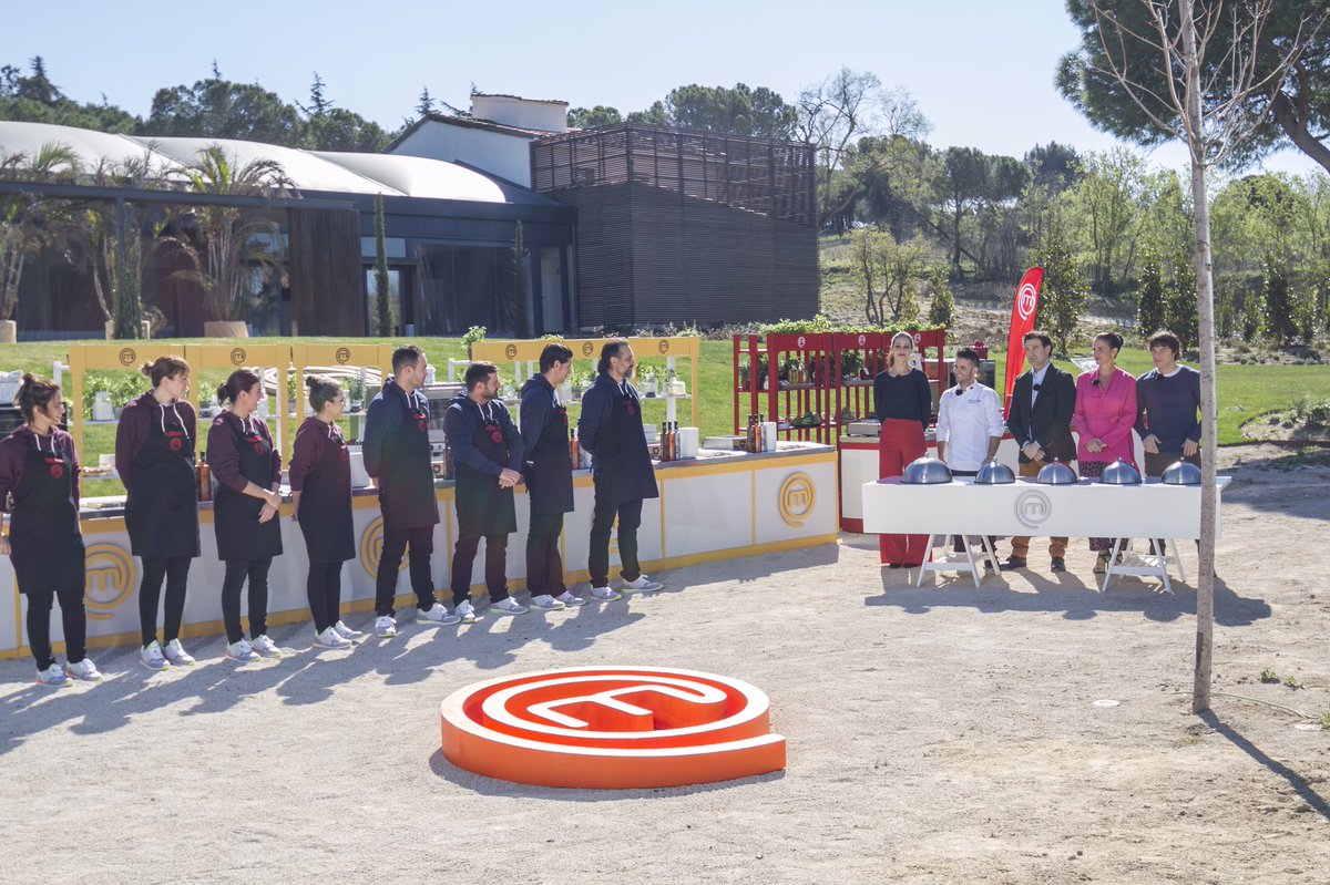MasterChef_es's tweet photo. Hoy estamos a sólo 5 minutos de Madrid, en la finca de bodas @FincaAstilbe, con repesca doble! #masterchef https://t.co/hZ9hsLWSRx
