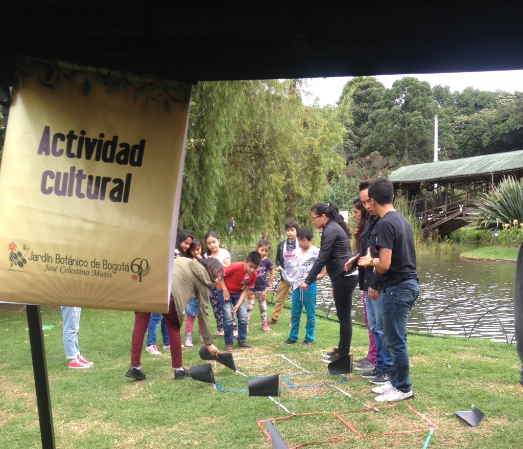 AlbaCeSandoval's tweet photo. Juegos y diversión para aprender a reciclar residuos posconsumo ♻️💿💻🔋 seguimos multiplicando a través de la educación ambiental. https://t.co/ZeAoN6OmHM