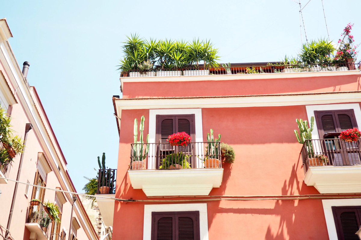 em_luxton's tweet photo. Spent our last day in #Puglia exploring beautiful Barletta #bloggerxMargherita #destinationinprogress #WeAreinPuglia #Puglia365 https://t.co/Cp4ERRnt2K