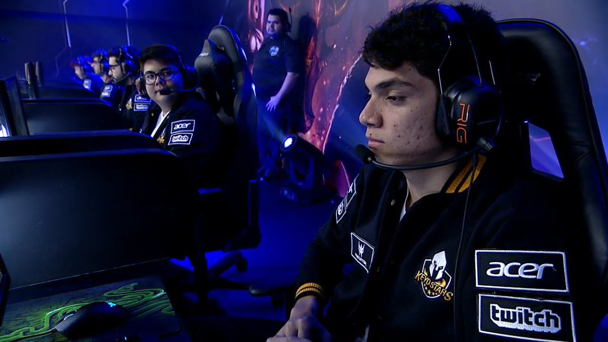 miltonjung's tweet photo. Gurizada da @teamkstars Aprender c/o erro, ajustar no treino, acertar na próxima e mirar na final. Lembrem-se: a gente é #KeydAteMorrer https://t.co/PgglI2WIEB
