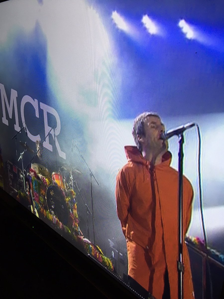 Crustynick's tweet photo. Nice one #LiamGallagher 👏👏👏👏 https://t.co/vRk3dSXexP