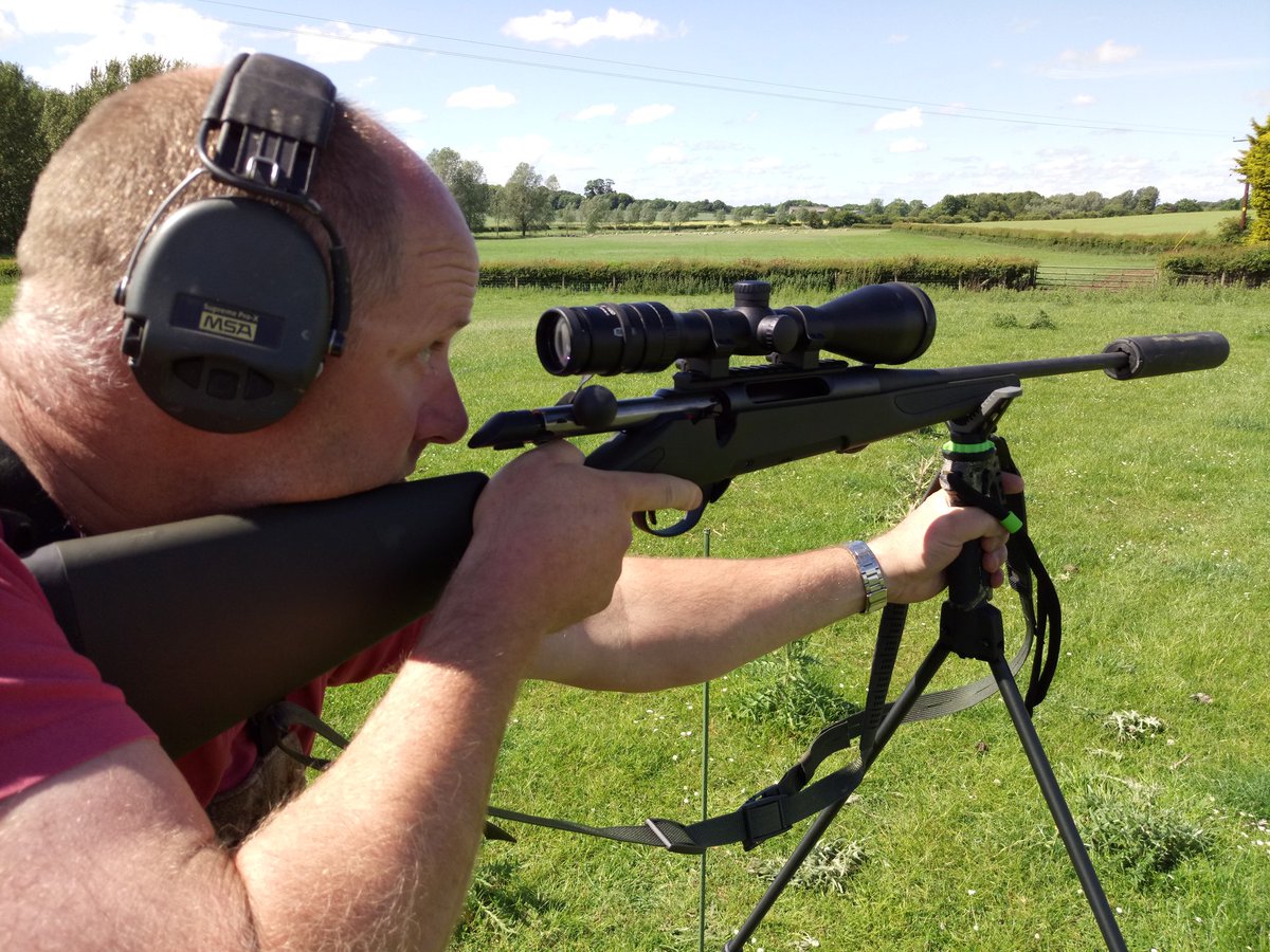 YorkshireDeer's tweet photo. Another DSC1 weekend complete another 12 budding stalkers gain a wealth of information. They also had plenty of range time with our kit. https://t.co/8BYMQt5liQ