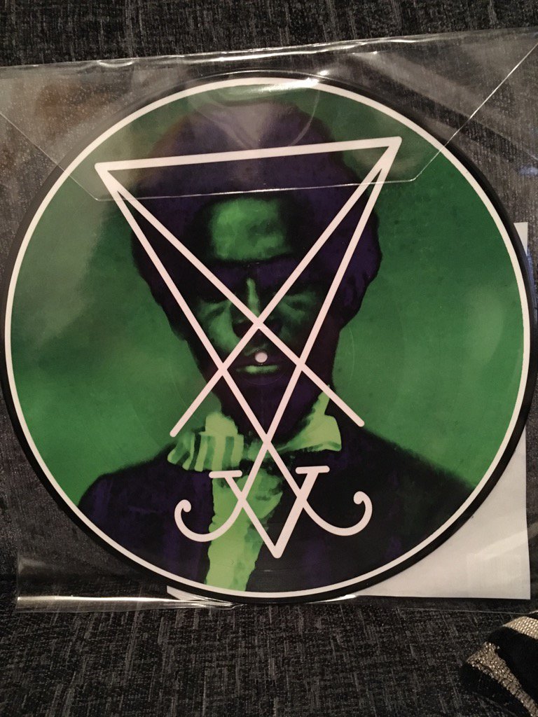 Fearsome_Beard's tweet photo. New vinyl today. Quite pleased. #vinyl #records #music #ZealAndArdor #DevilisFine https://t.co/FzOqrTl6ck