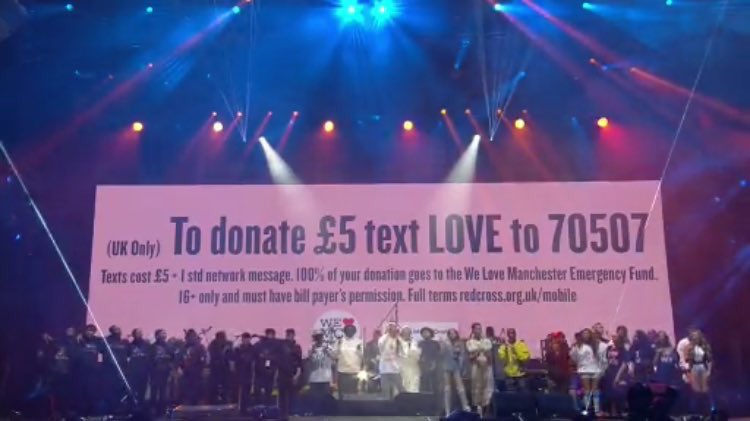 KennySWAG__'s tweet photo. Every performer did an amazing job tonight! #OneLoveManchester #Proud https://t.co/XvVSRDPAuJ