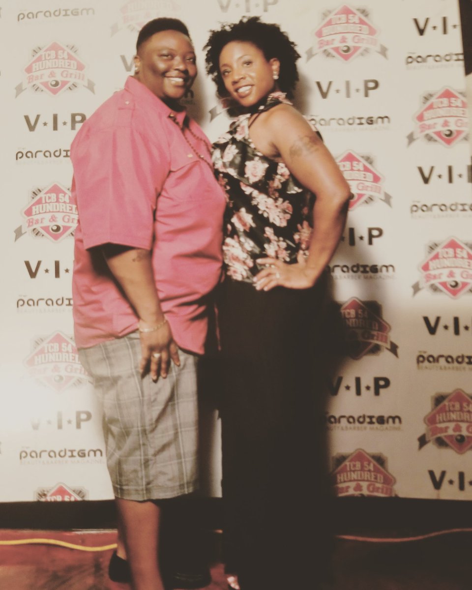 DivaStyle27's tweet photo. Sexy couple!! https://t.co/KIVgjU6PJr