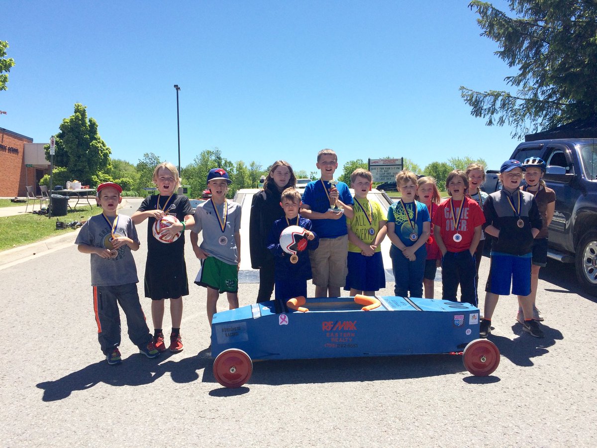 EnnismoreOptCb's tweet photo. A huge thank you to all the volunteers,parents, racers and Optimist members who made our Soap Box Derby very successful.@SelwynTownship https://t.co/NVPGMQSbcV
