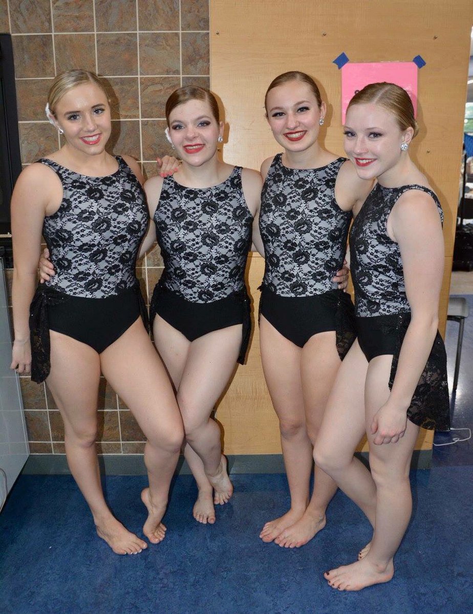 DANCESDS's tweet photo. Recital time is the best time!Showtime 2017 https://t.co/BUTRANtzUH