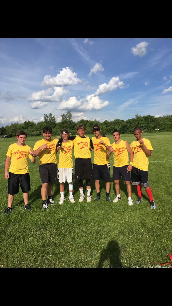 KyleL_15's tweet photo. Loffa champs baby! ๐ฏ๐ช๐ผ#loffaszn https://t.co/LJkPnSMJOT