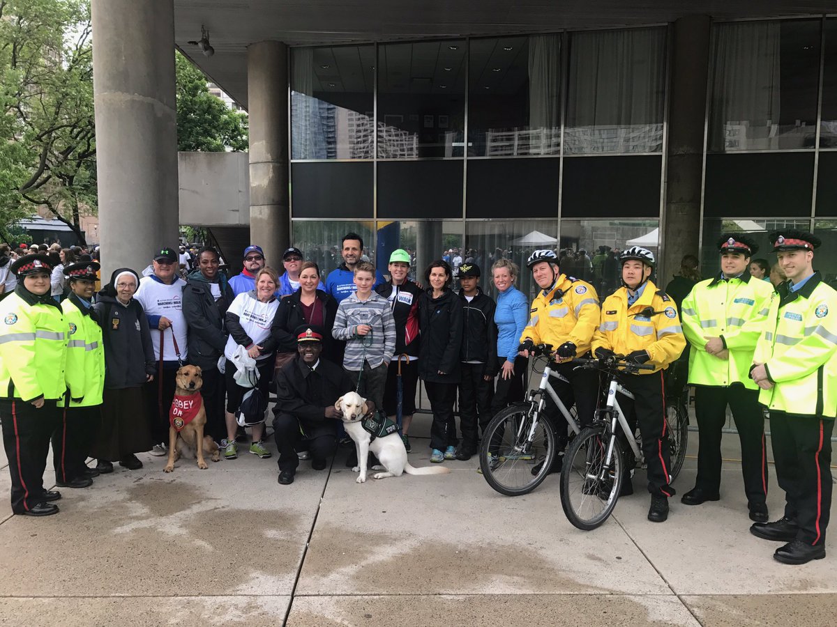 marksaunders_TO's tweet photo. Thx everyone who supported Team @TorontoPolice @ today's @autismspeaksCAN walk | It makes a difference in the lives of many, inc my son Gray https://t.co/1JCZodibiy