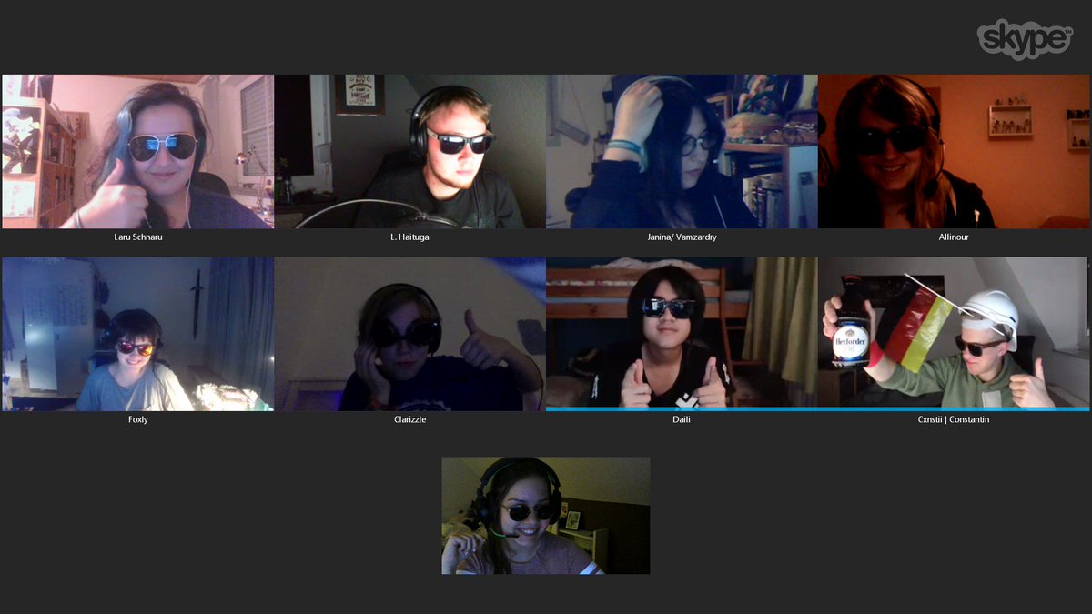 _Phytia_'s tweet photo. "Dailo du siehst aus wie ein Bilou-Mafia Boss" - @yungfoxly
#skypenmitverrückten #missets #coolkidzaußerjanina https://t.co/WMFpLj8xRP
